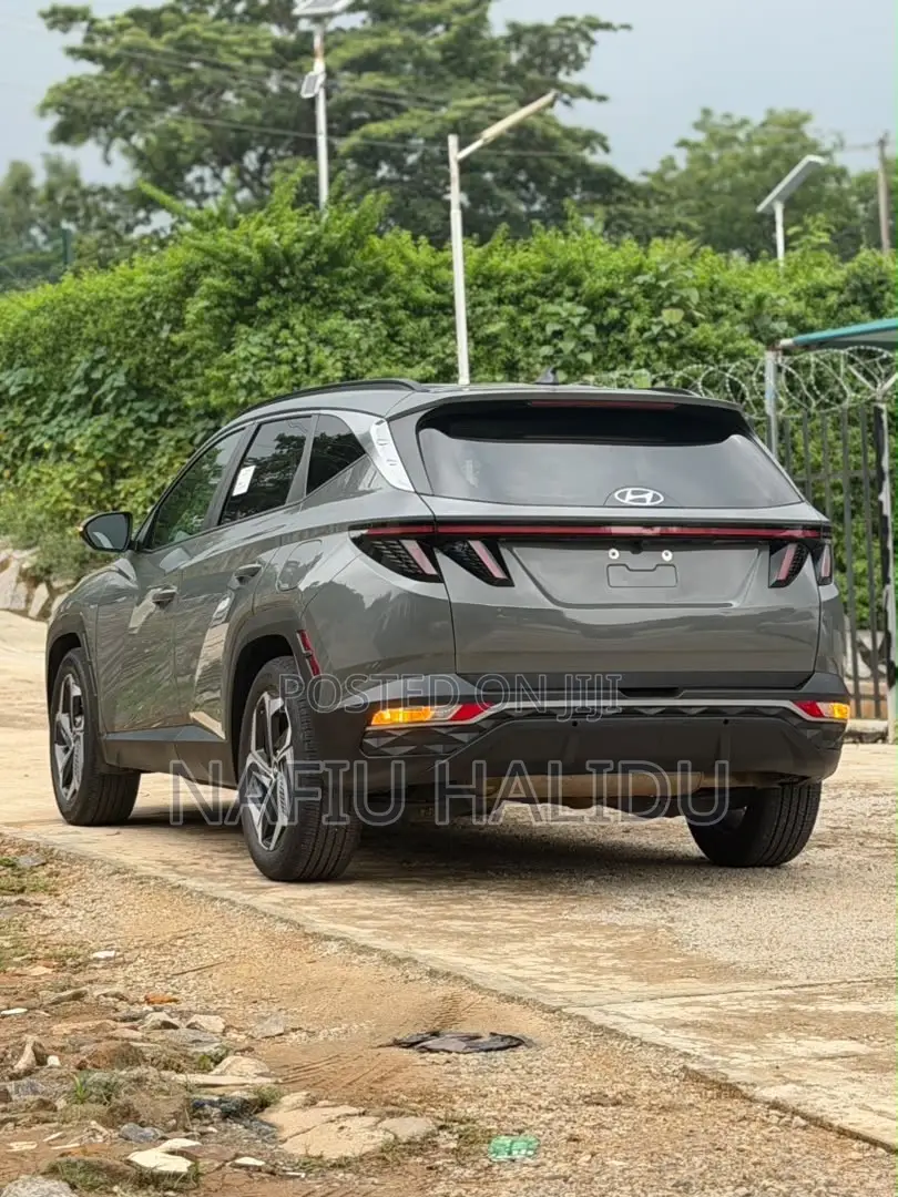 Hyundai Tucson 2023 Gray