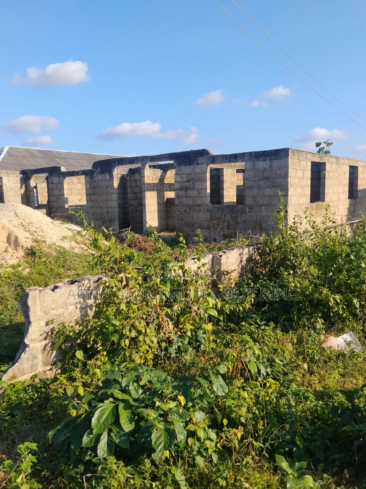 4bdrm Bungalow in Ado-Odo/Ota for sale