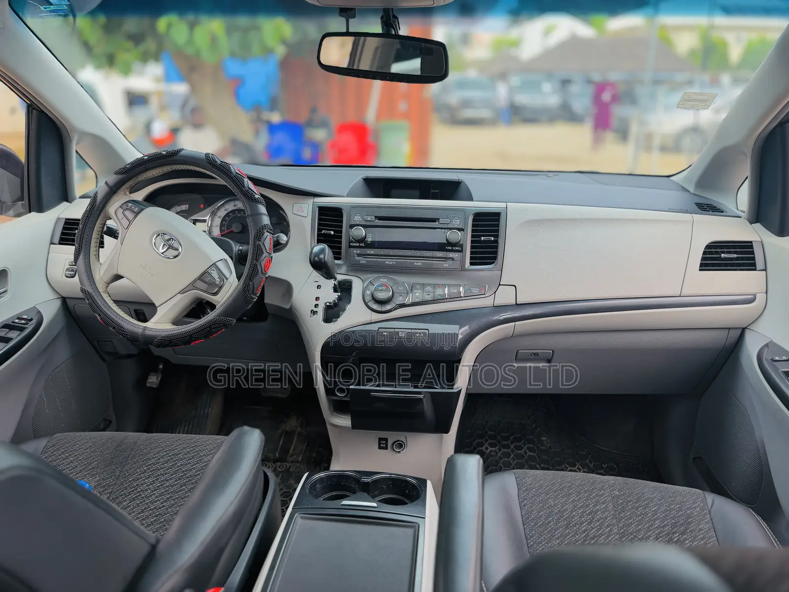 Toyota Sienna Limited FWD 7-Passenger 2013 Gray