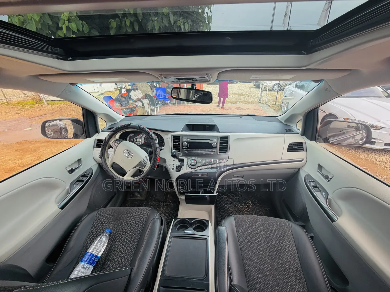 Toyota Sienna Limited FWD 7-Passenger 2013 Gray