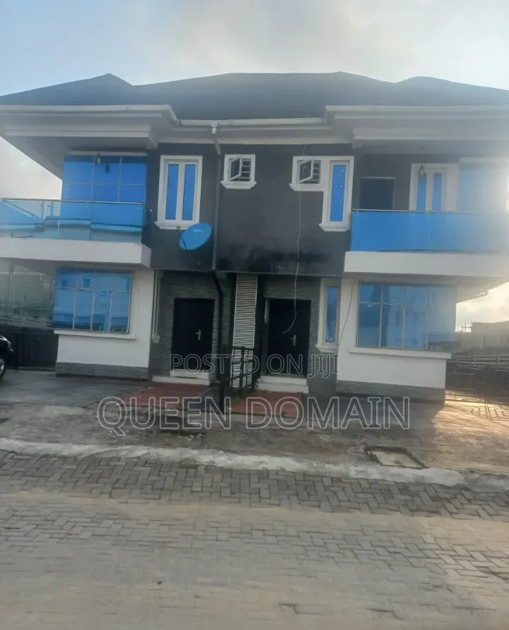4bdrm Duplex in Lekki Gardens Phase, Abraham Adesanya Estate for rent