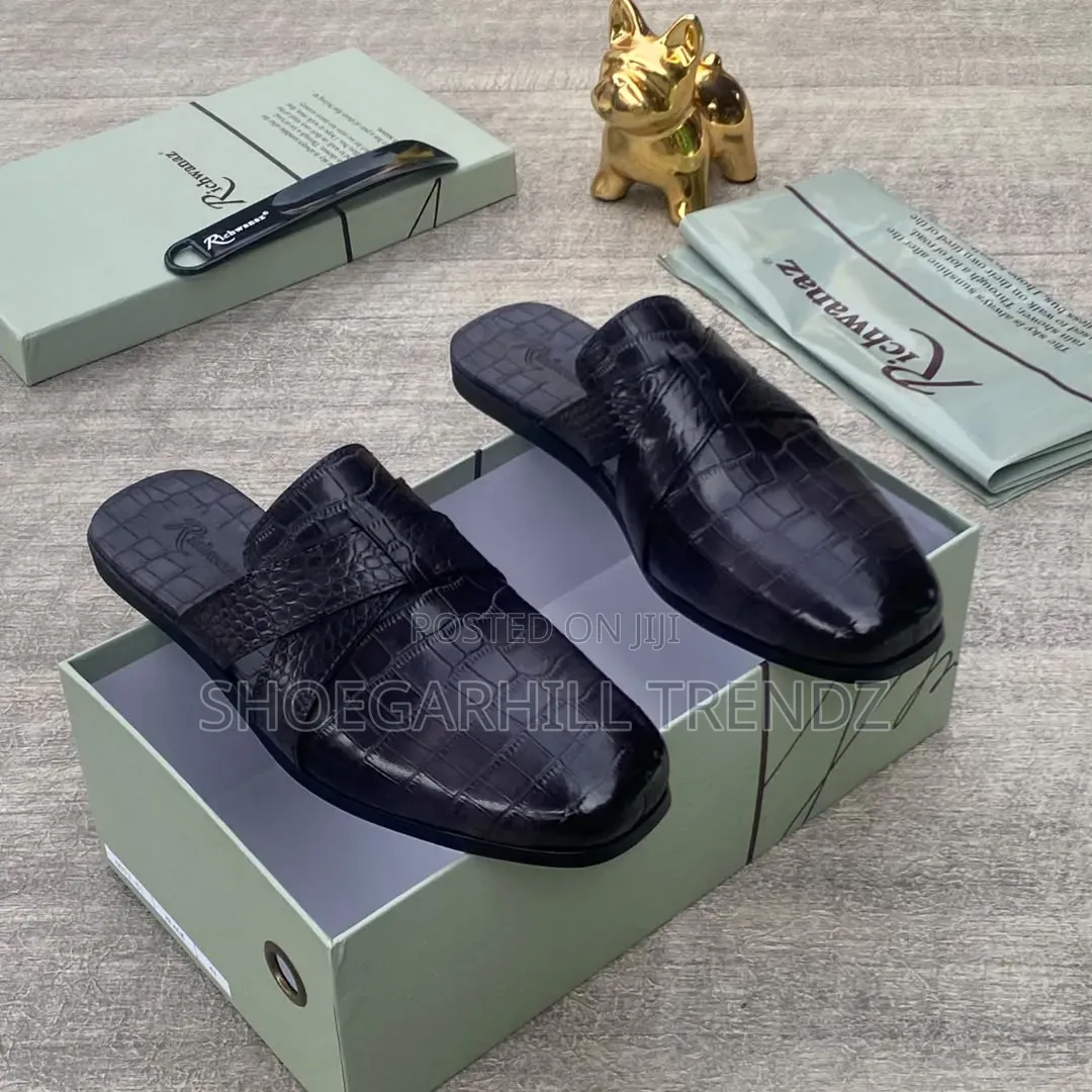 Richwanaz Classic Mules Half Shoes – Stylish Comfortable