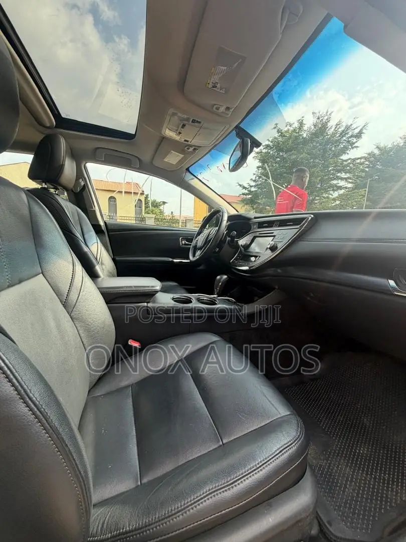 Toyota Avalon Touring FWD Sedan (3.6L 6cyl 6A) 2016 Gray