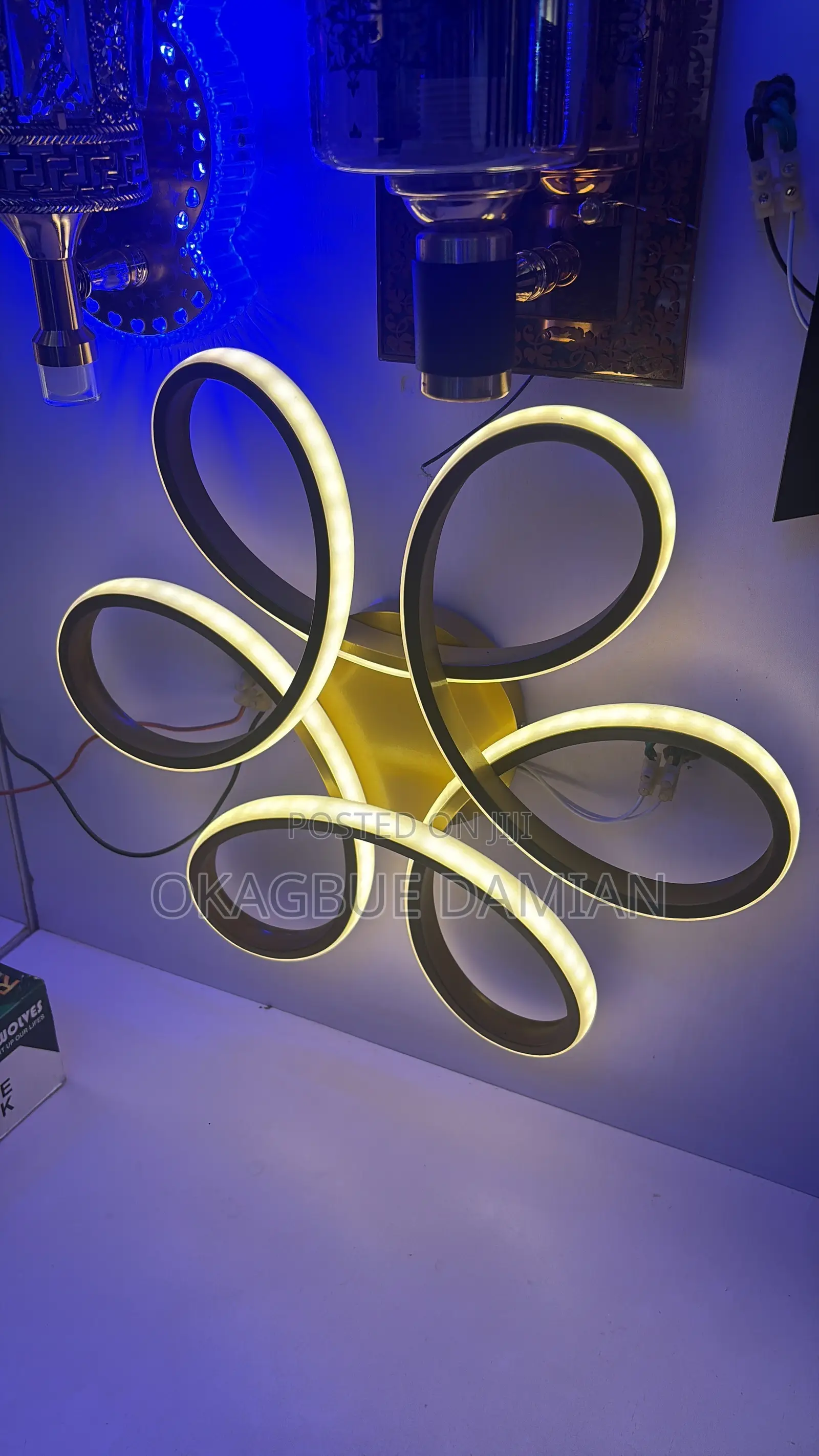 Modern Gold Flower/Bloom LED Ceiling Light