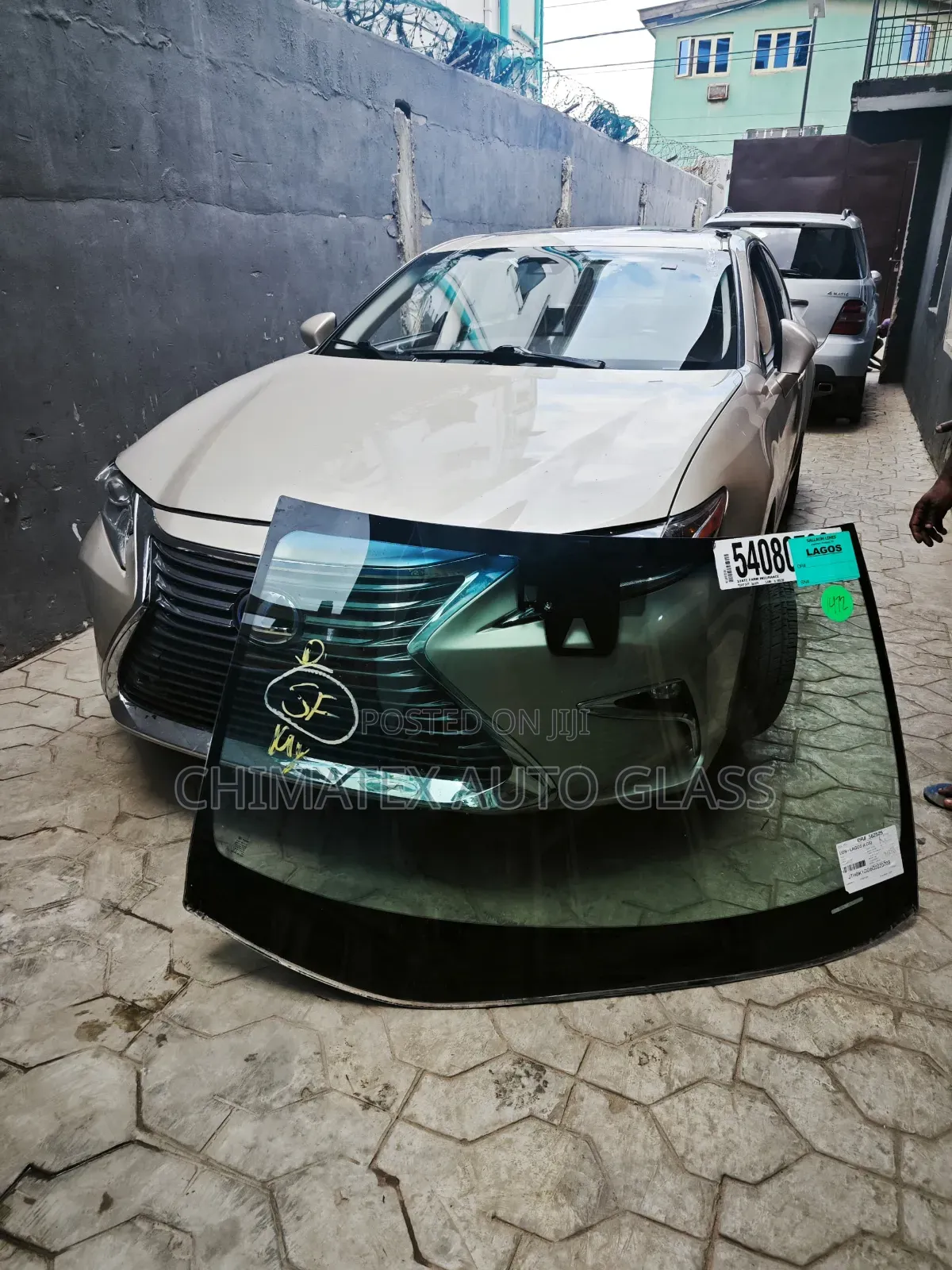 LEXUS ES350 2014 Windscreen Glass Available & Installed @Chimatex