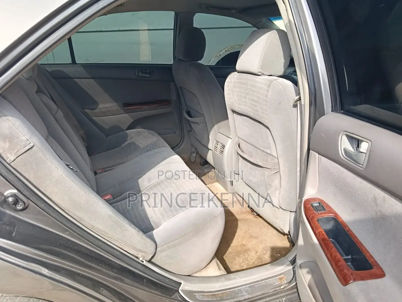 Toyota Camry 2005 Gray