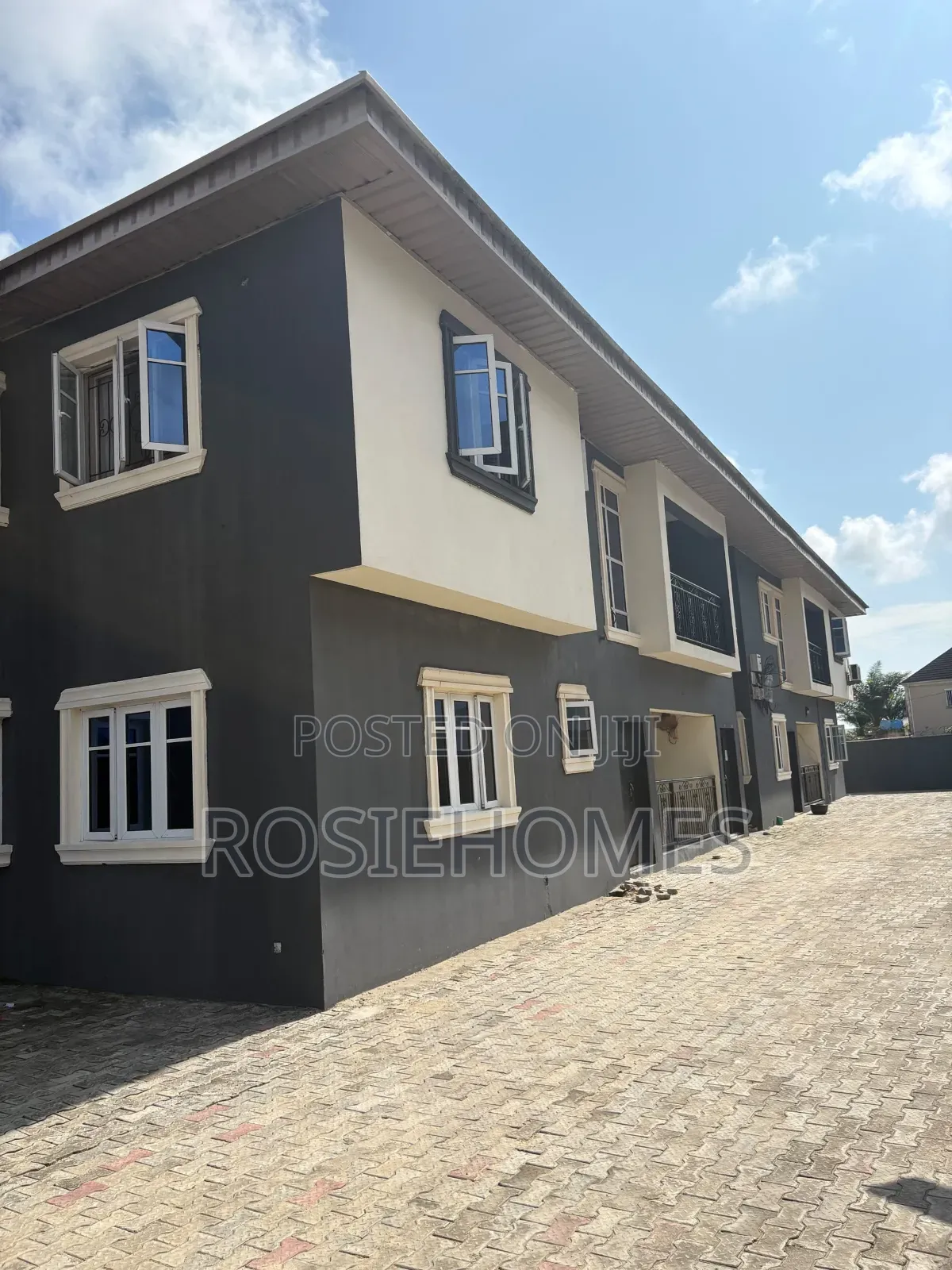 2bdrm Block of Flats in Awoyaya for rent