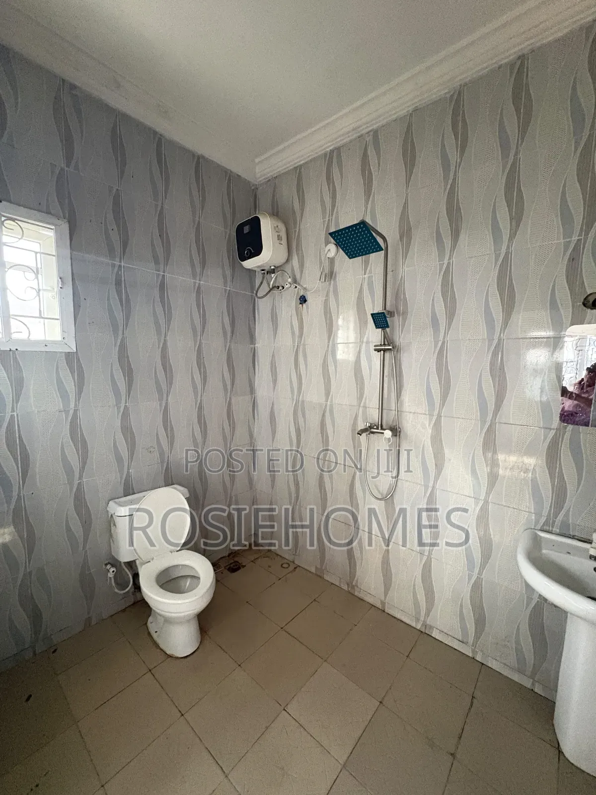 2bdrm Block of Flats in Awoyaya for rent
