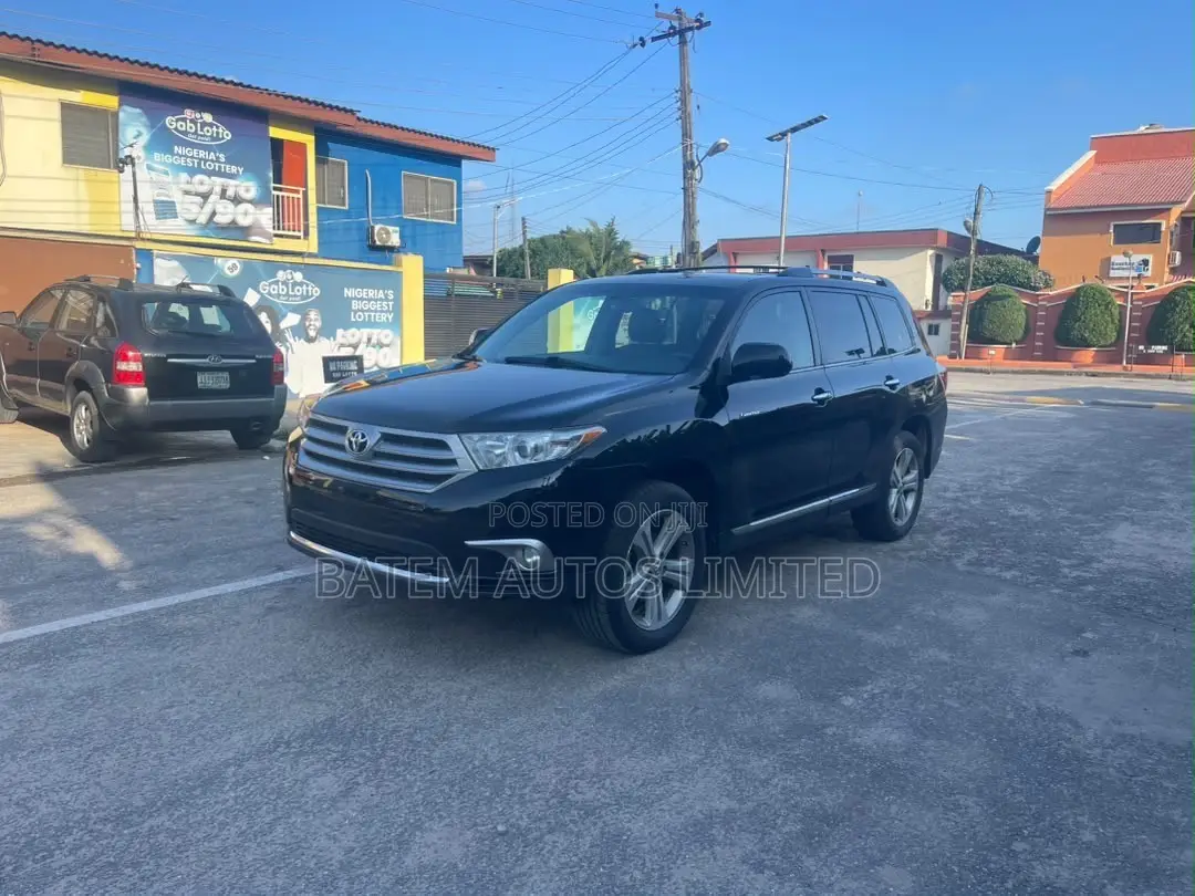 Toyota Highlander Limited 3.5l 4WD 2013 Black