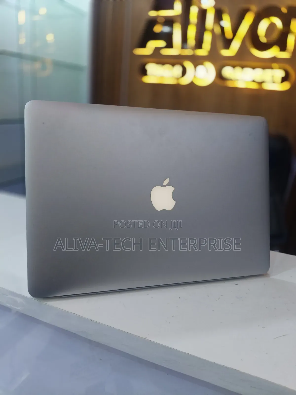 Laptop Apple MacBook Pro 2015 16GB Intel Core i7 SSD 512GB