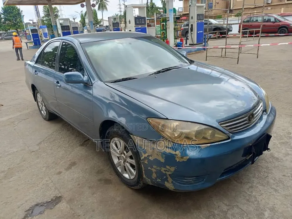 Toyota Camry 2003 Blue