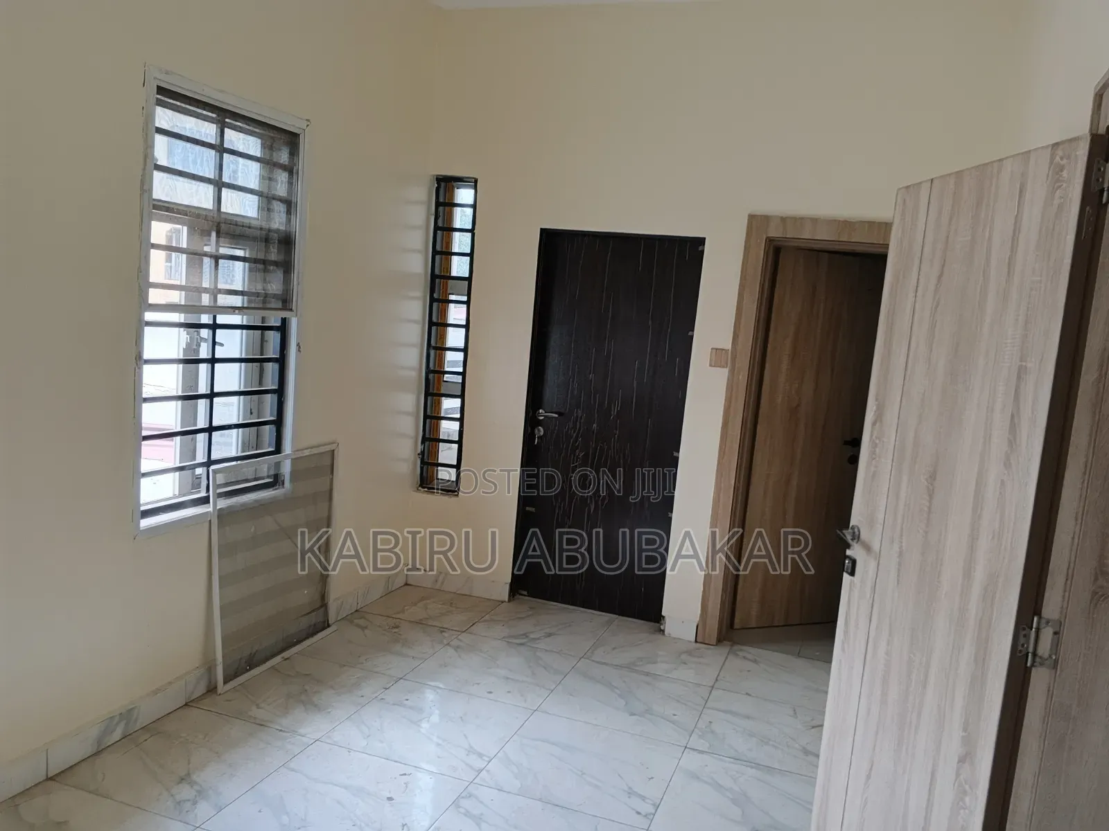 4bdrm Townhouse / Terrace in Wuye for rent