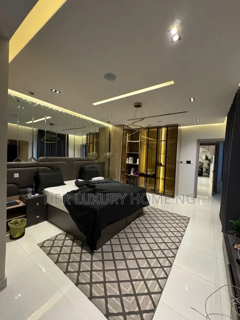 Furnished 3bdrm Apartment in Oniru, Victoria Island Extension for rent