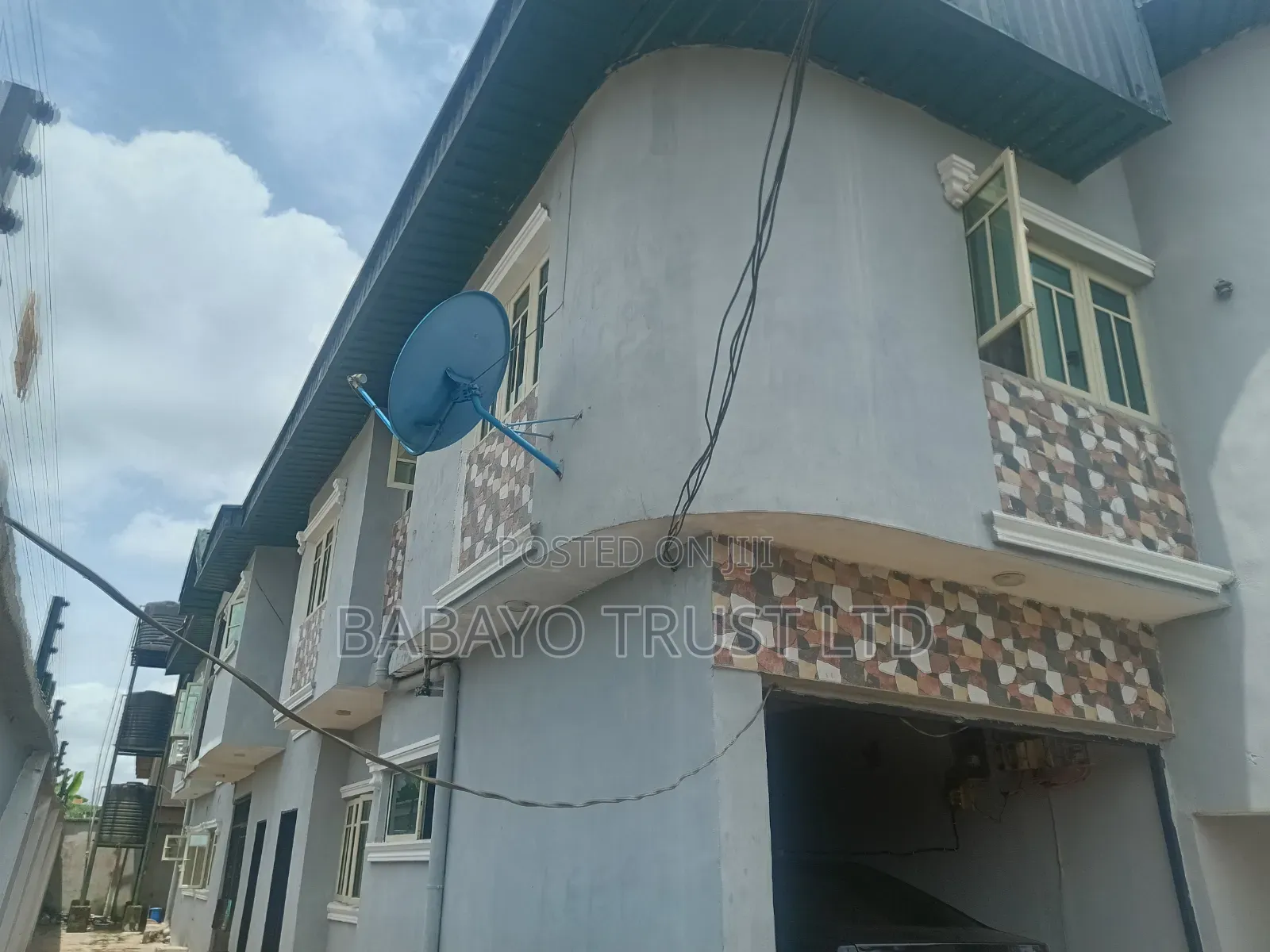 18bdrm Block of Flats in Ikota for sale