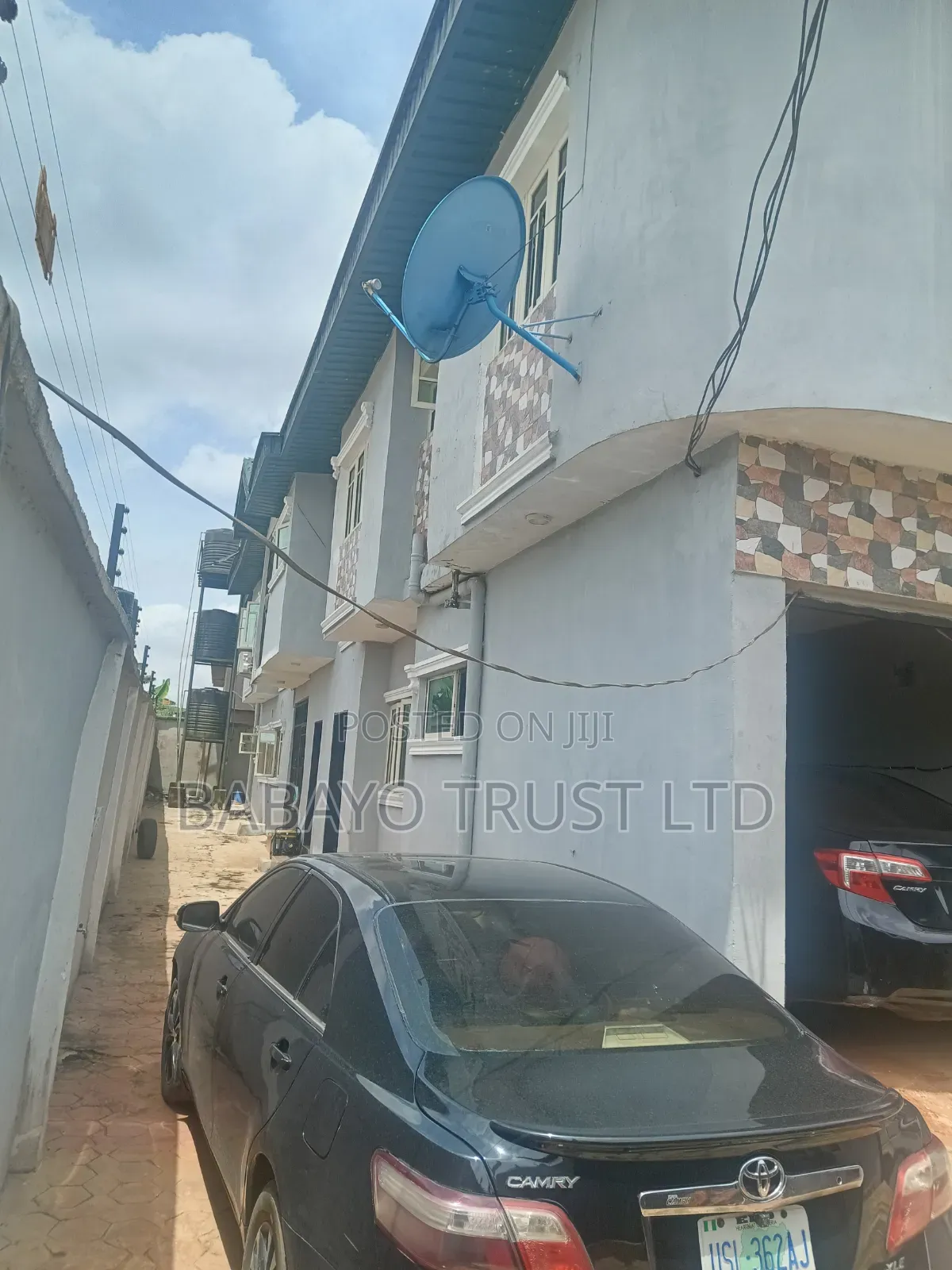 18bdrm Block of Flats in Ikota for sale