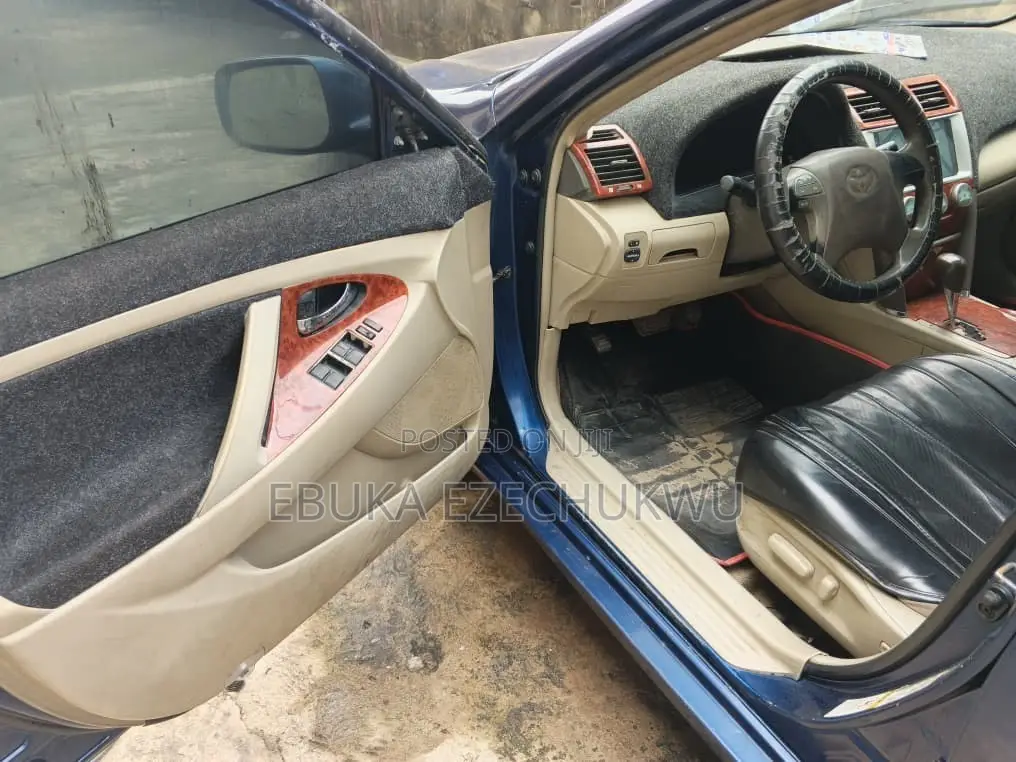 Toyota Camry LE 4dr Sedan (2.4L 4cyl 5A) 2008 Blue