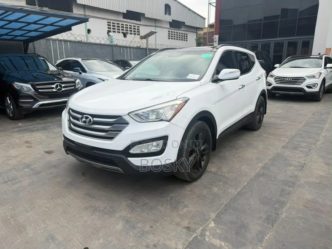 Hyundai Santa Fe 2015 White