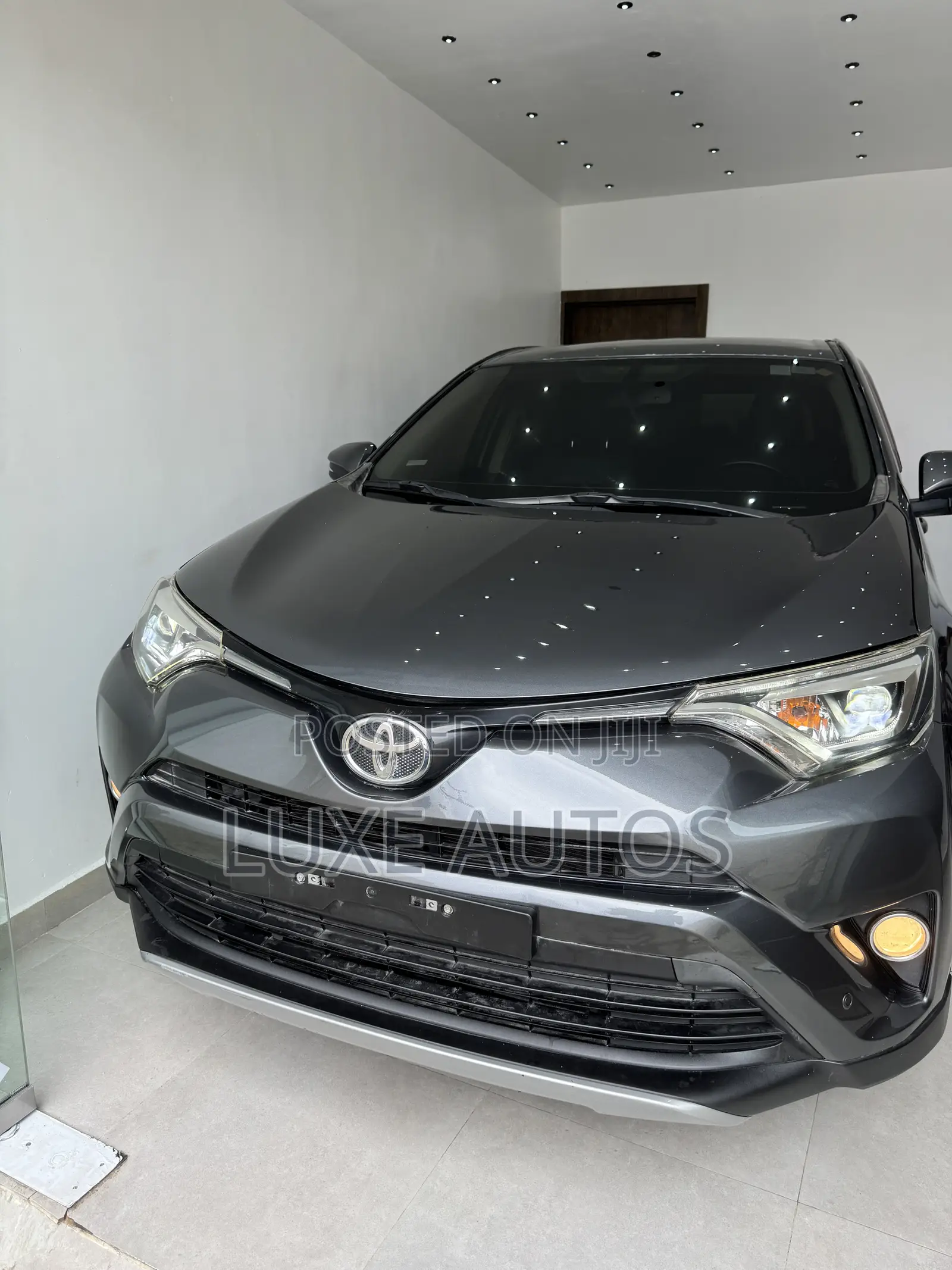Toyota RAV4 Limited AWD (2.5L 4cyl 6A) 2016 Gray