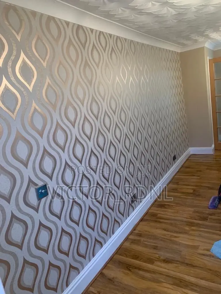 Royal Wallpaper Designs