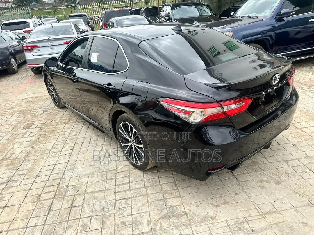 Toyota Camry 2019 Black