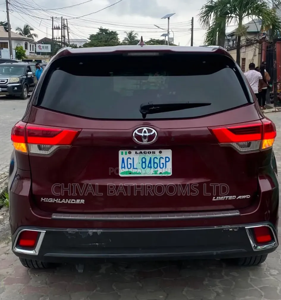 Toyota Highlander 2017 Brown