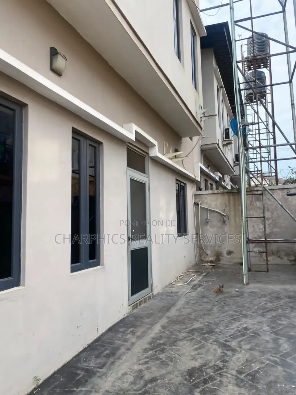 4bdrm Duplex in GRA Phase 1 for rent