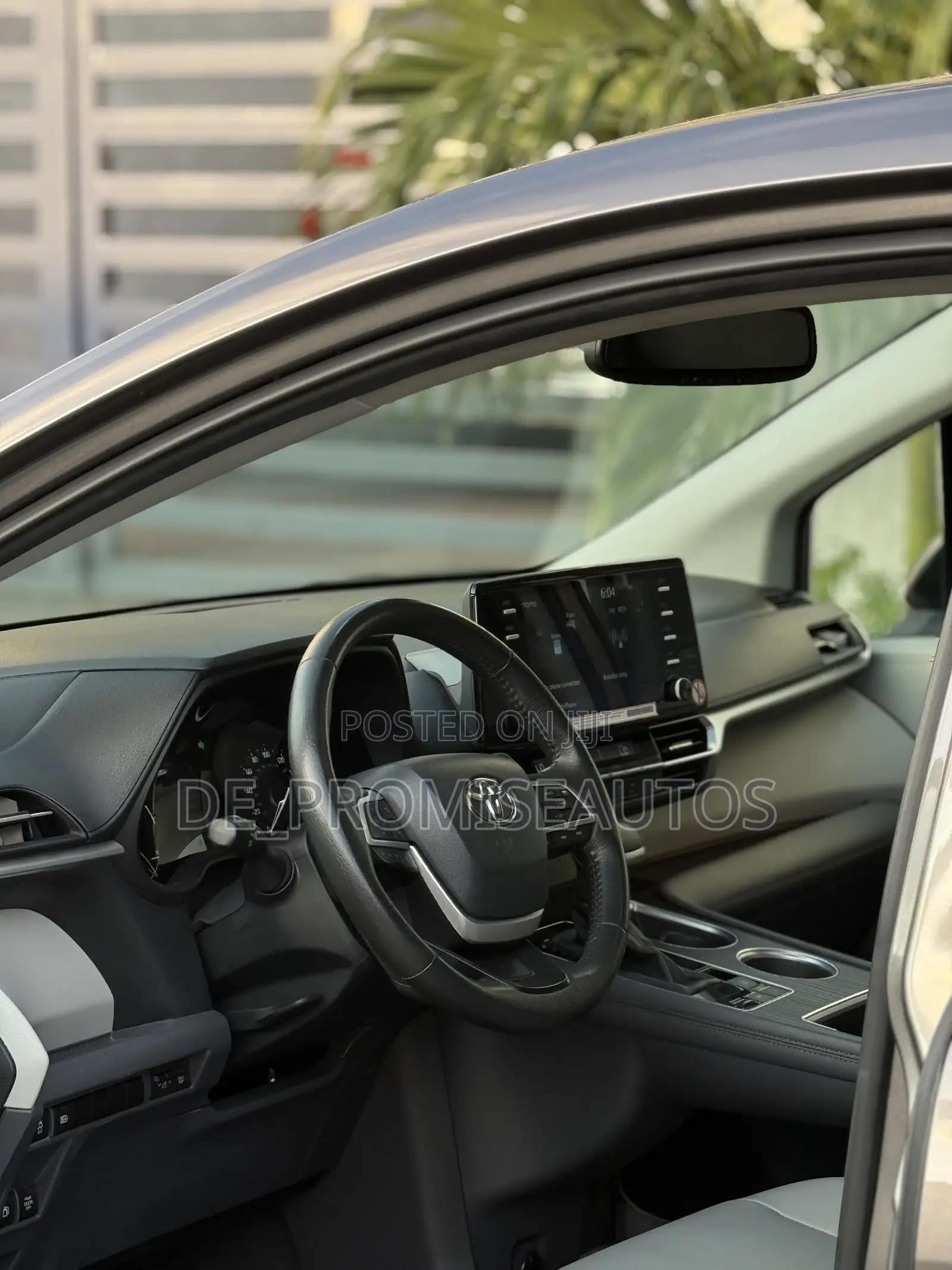 Toyota Sienna 2024 Gray