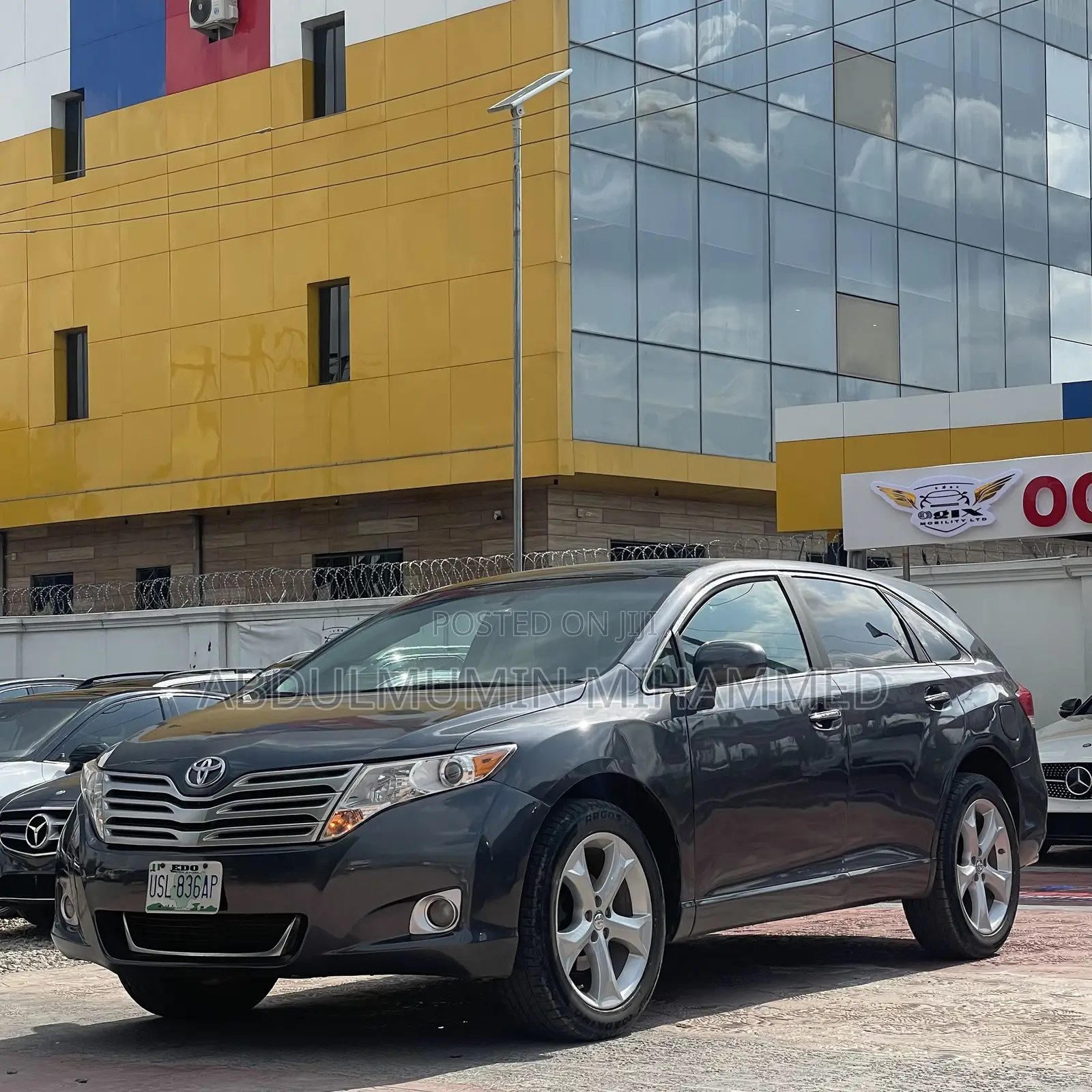 Toyota Venza AWD 2011 Gray