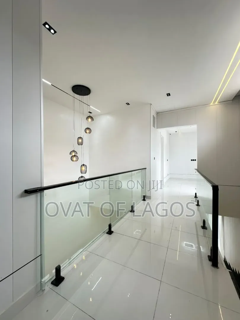 5bdrm Duplex in Orchid, Lekki Expressway for sale
