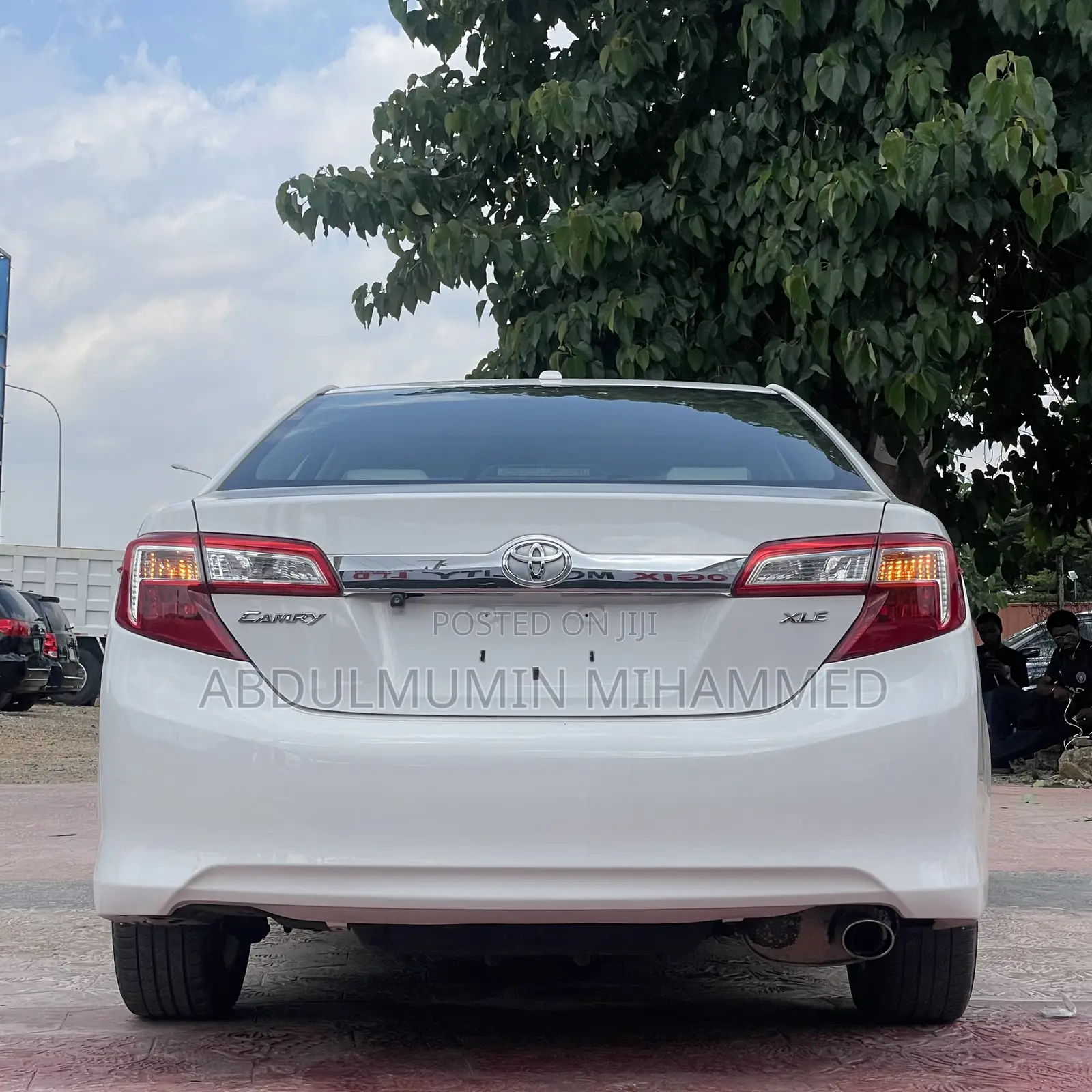 Toyota Camry XLE 4dr Sedan (2.5L 4cyl 6A) 2012 White
