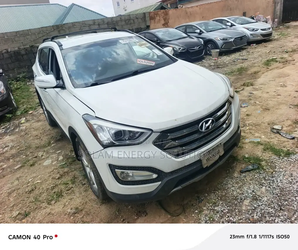 Hyundai Santa Fe 2013 White