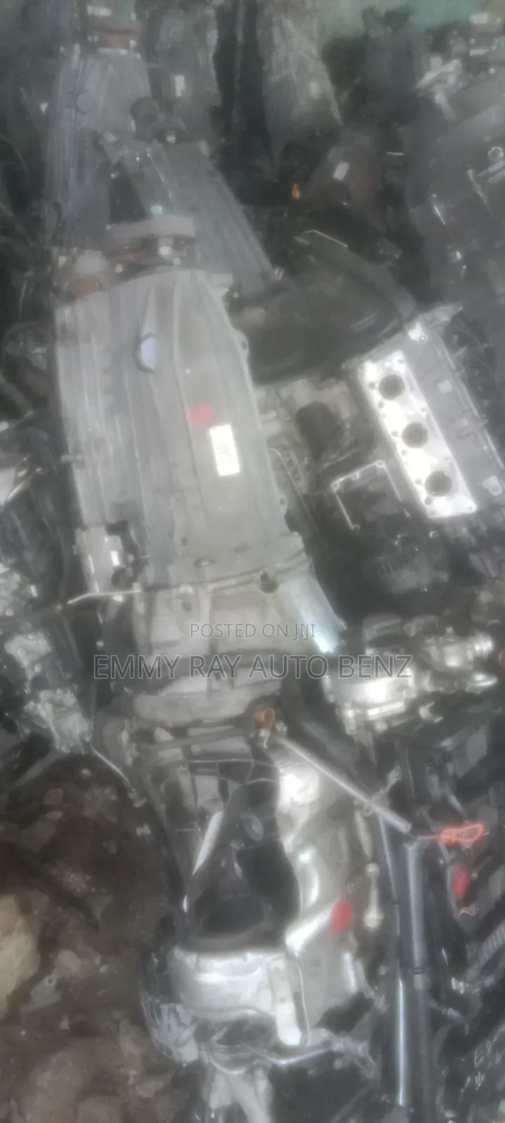 Mercedes Benz Engine and Gear Box 276