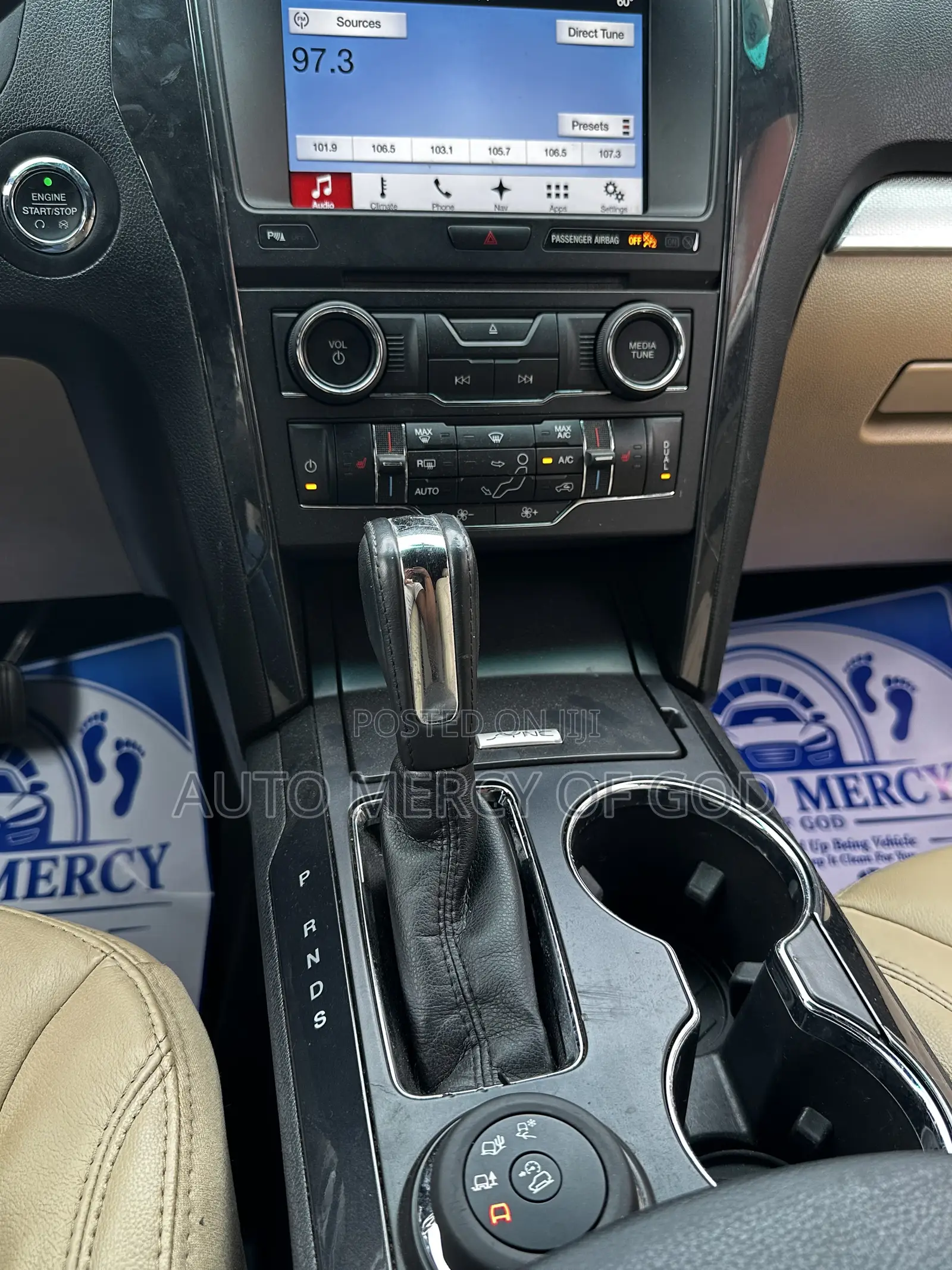 Hyundai Santa Fe 2017 Blue