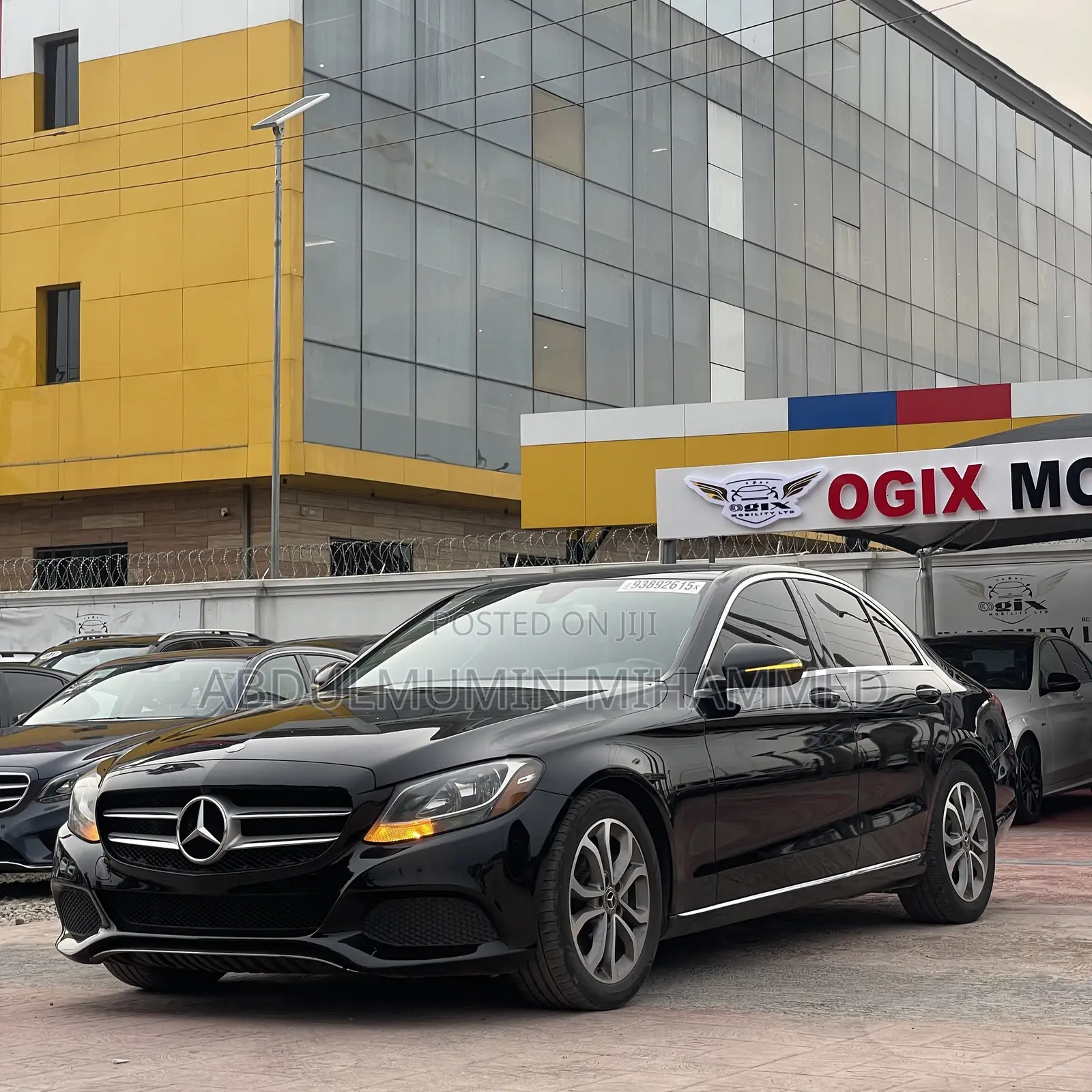 Mercedes-Benz C300 2017 Black