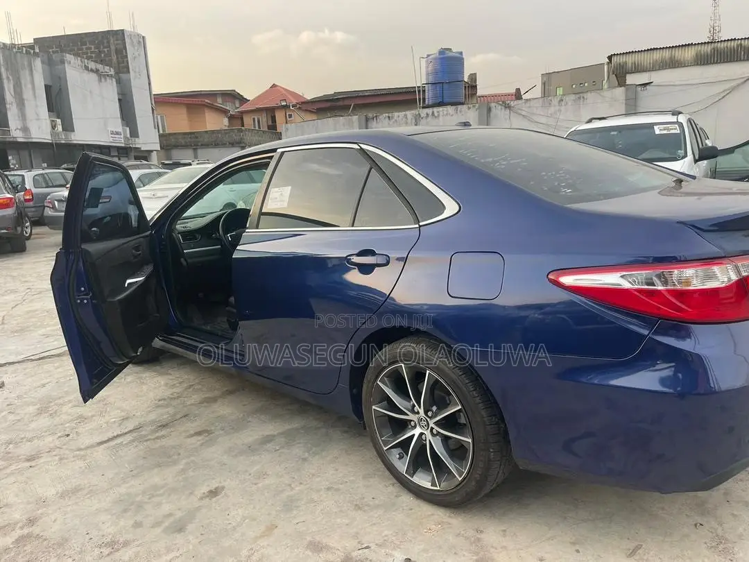 Toyota Camry XSE 4dr Sedan (2.5l 4cyl 6A) 2016 Blue
