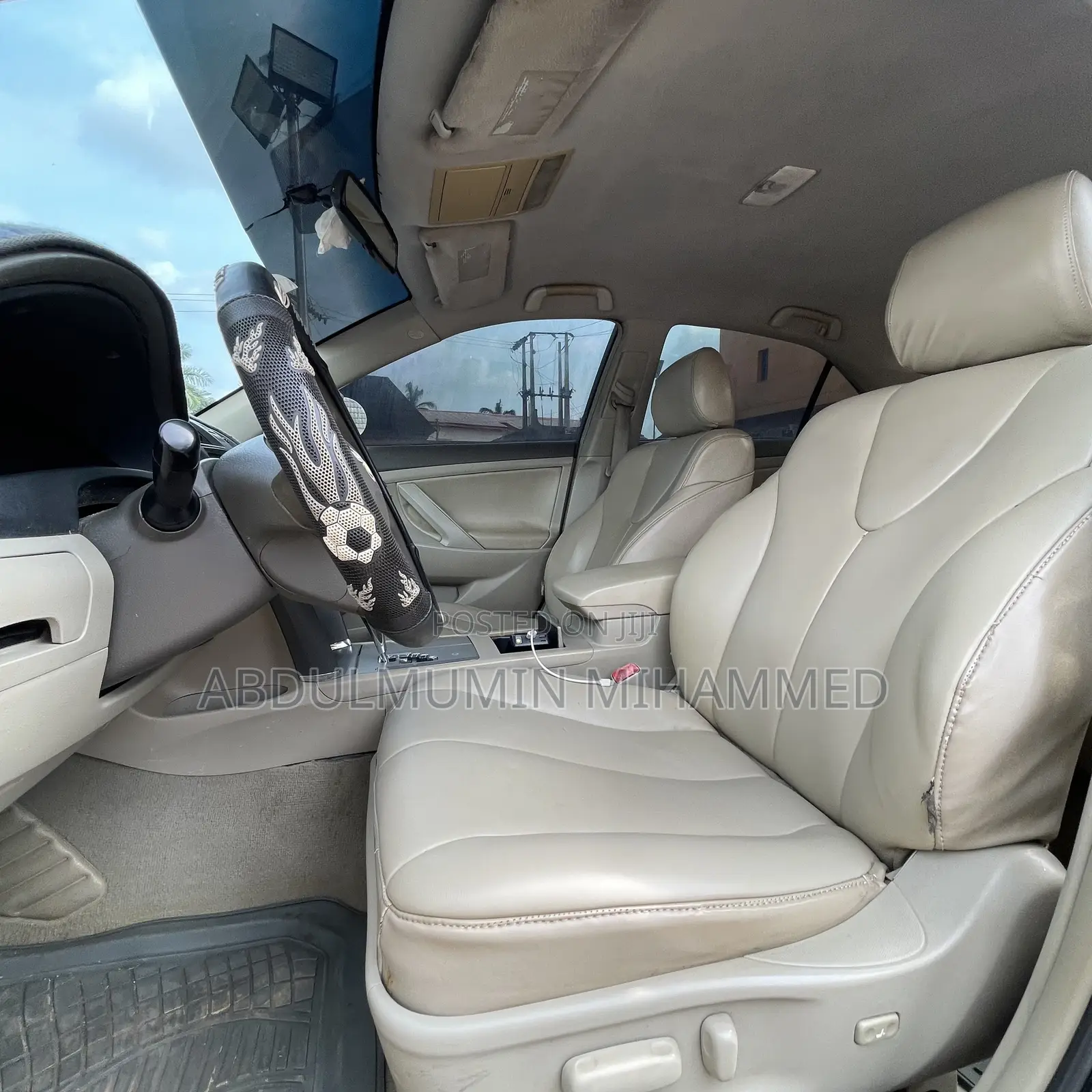 Toyota Camry LE 4dr Sedan (2.5L 4cyl 6AM) 2010