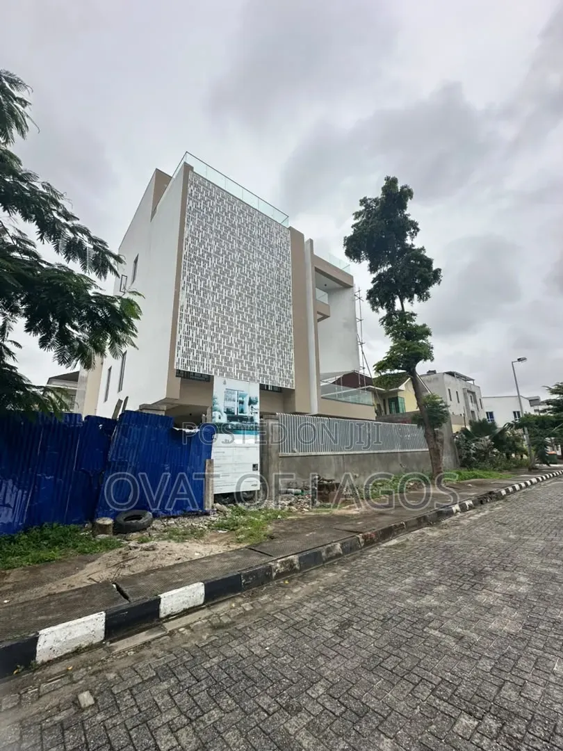 5bdrm Duplex in Ikoyi for sale