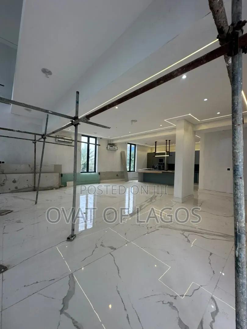 5bdrm Duplex in Ikoyi for sale
