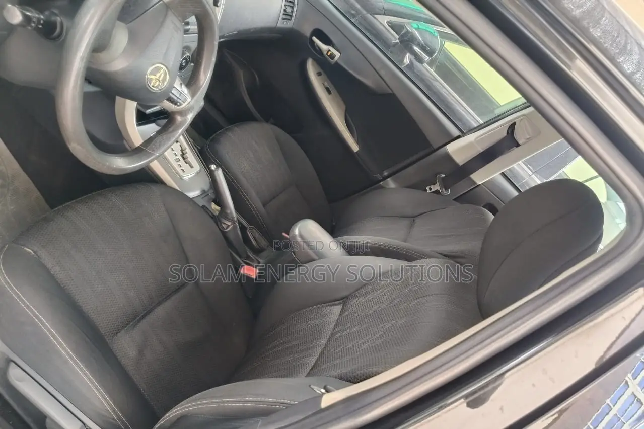 Toyota Corolla 2012 Black