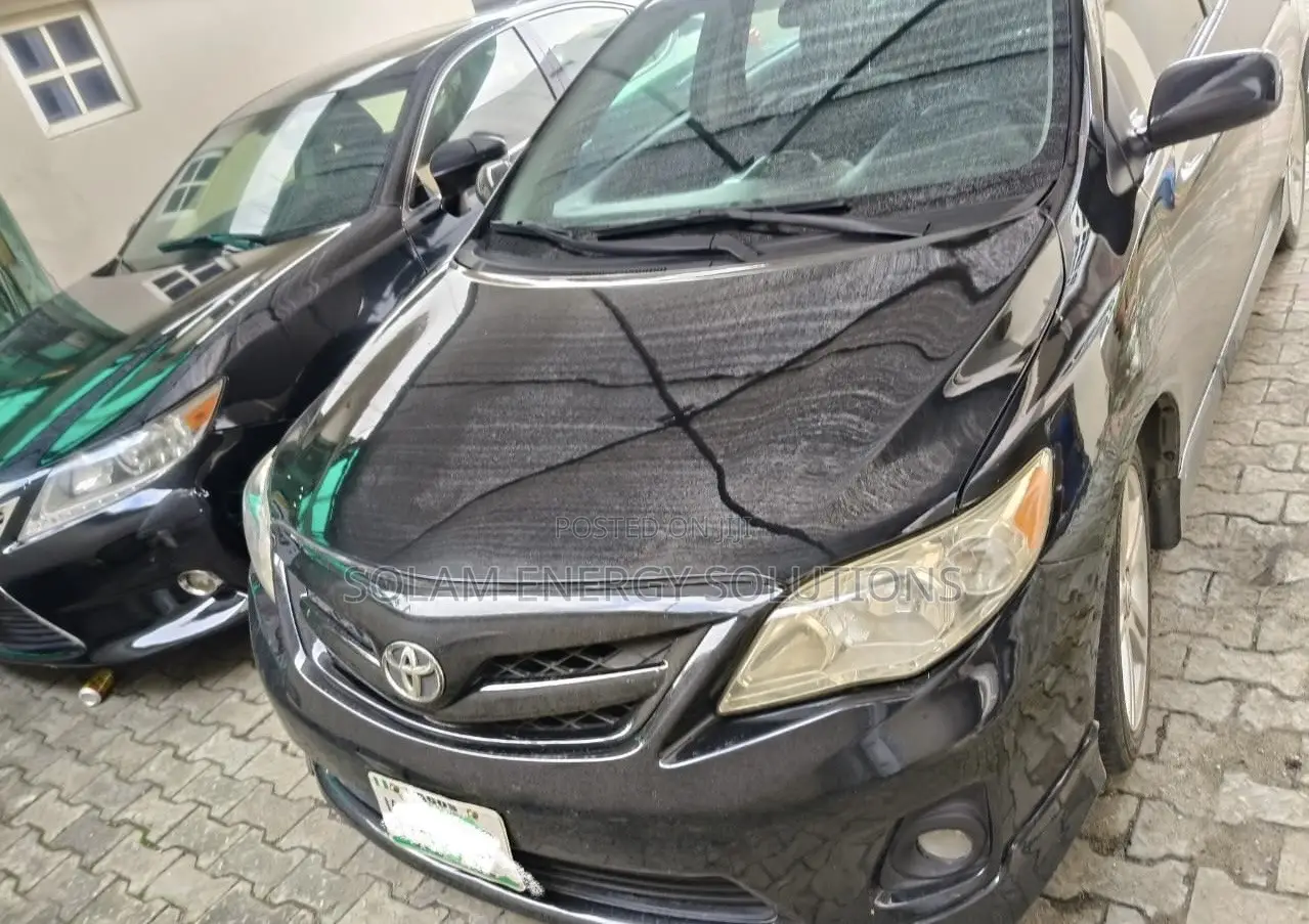 Toyota Corolla 2012 Black
