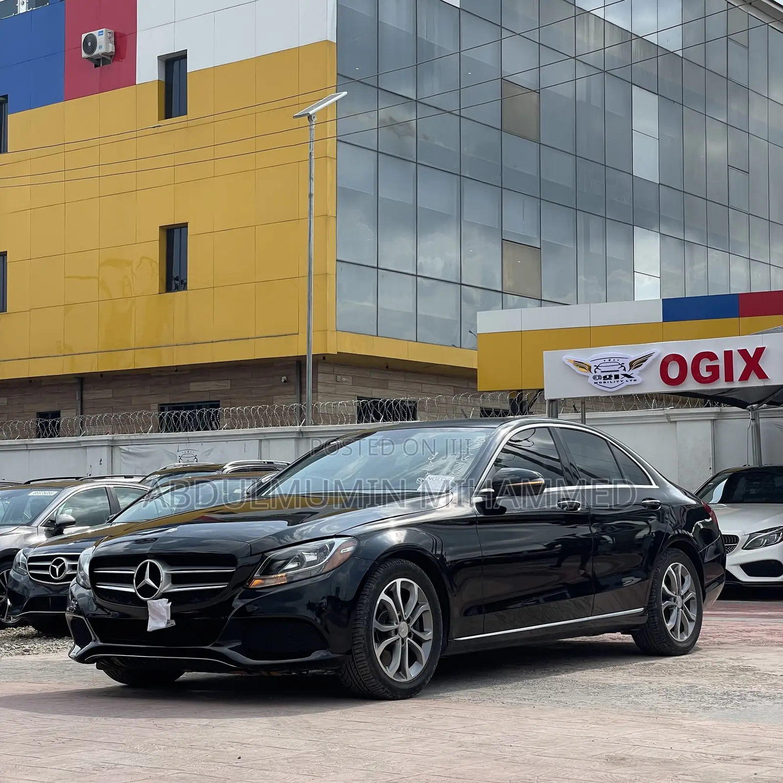 Mercedes-Benz C300 2016 Black