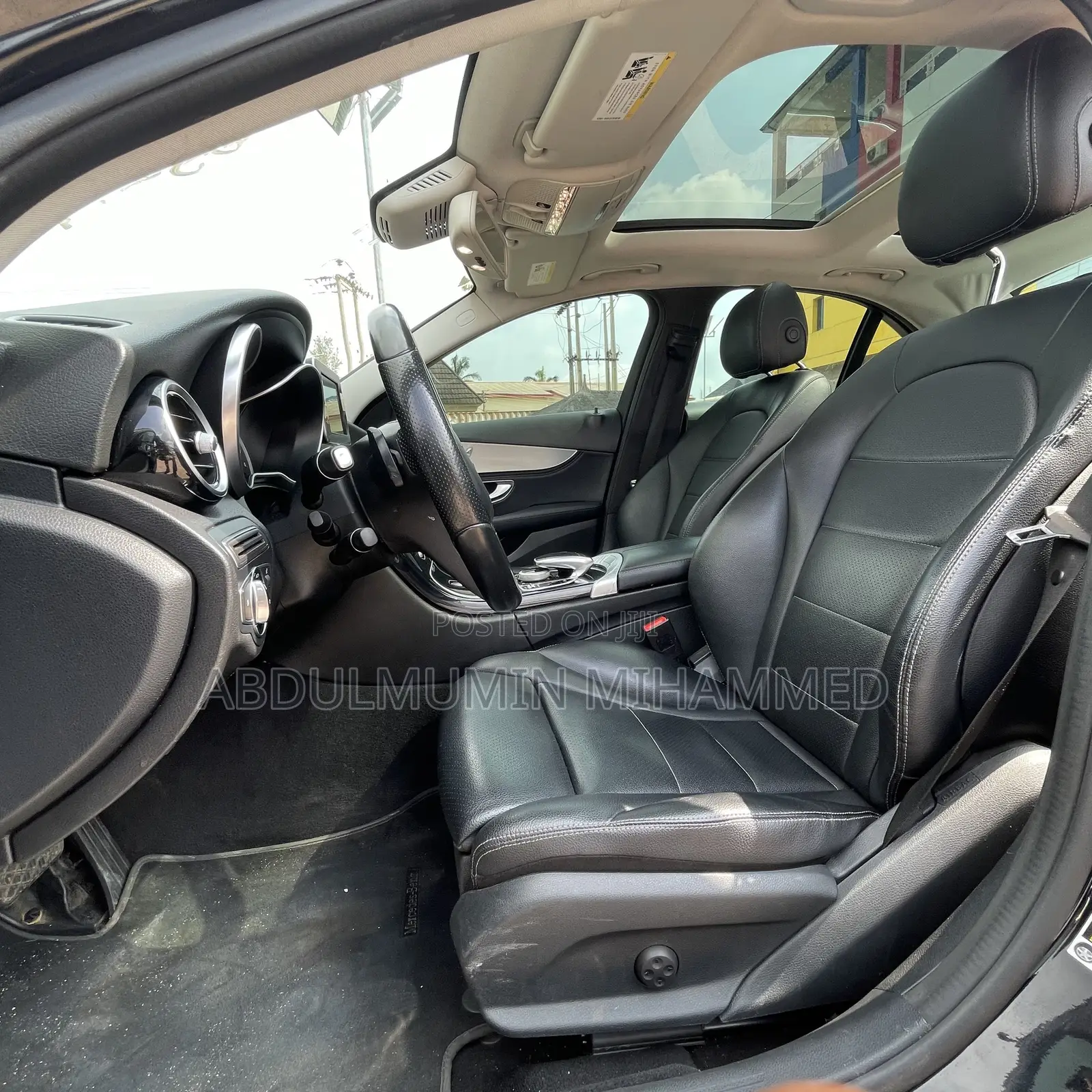 Mercedes-Benz C300 2016 Black