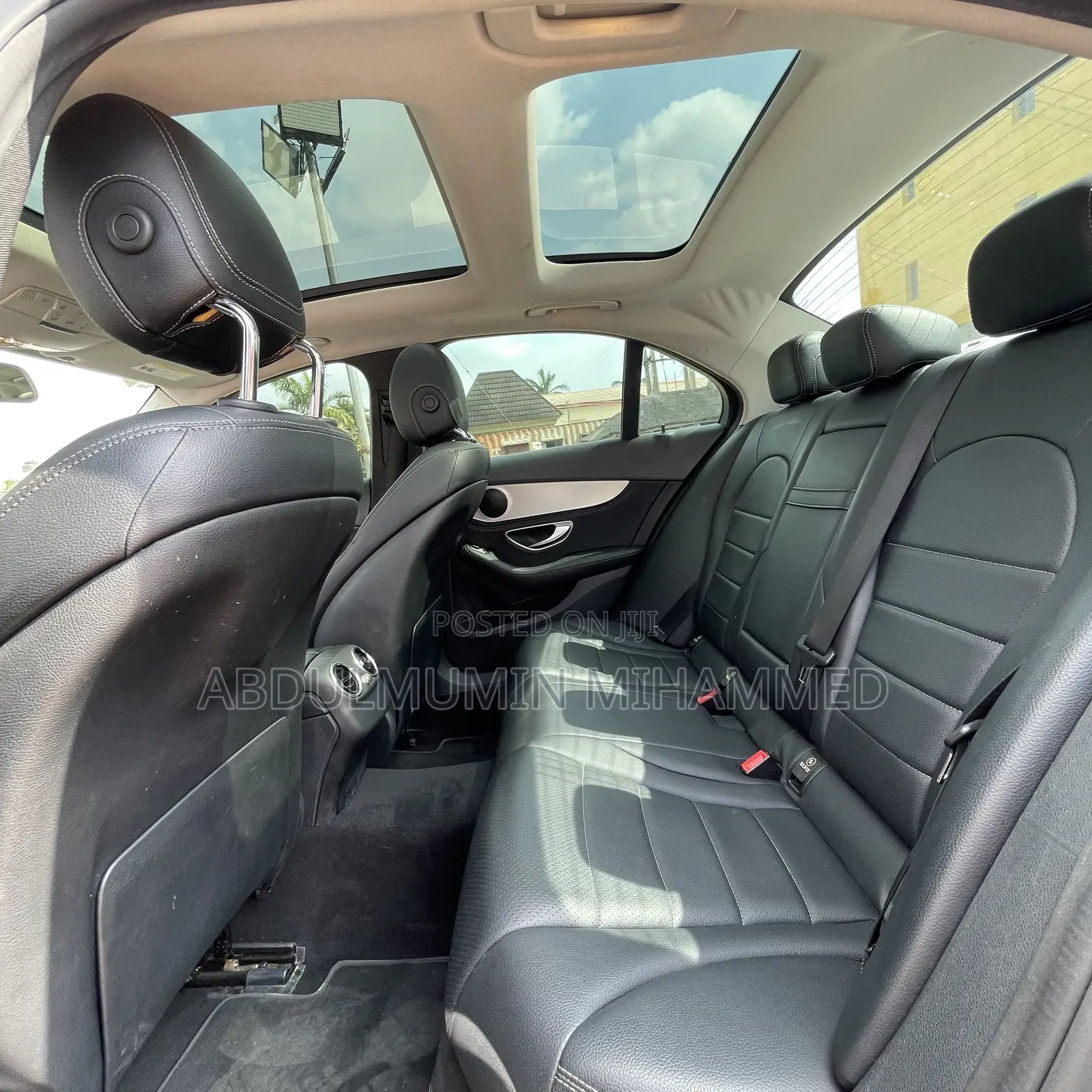 Mercedes-Benz C300 2016 Black