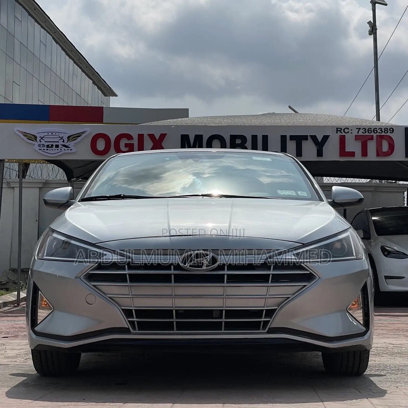 Hyundai Elantra 2020 Silver
