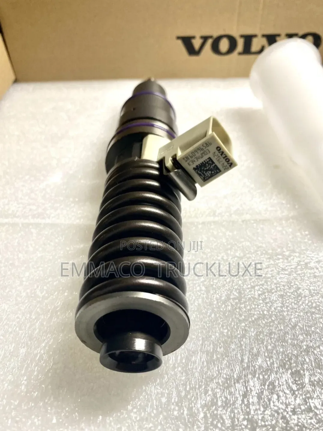 Fuel Injector for VOLVO or MACK MP8 ENGINE
