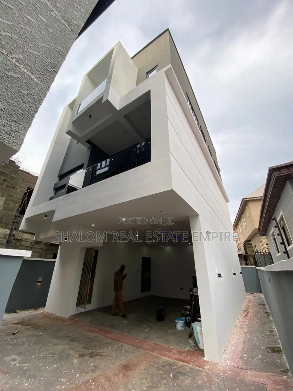4bdrm Duplex in Rafiu Ajibade Street, Kosofe / Kosofe for sale