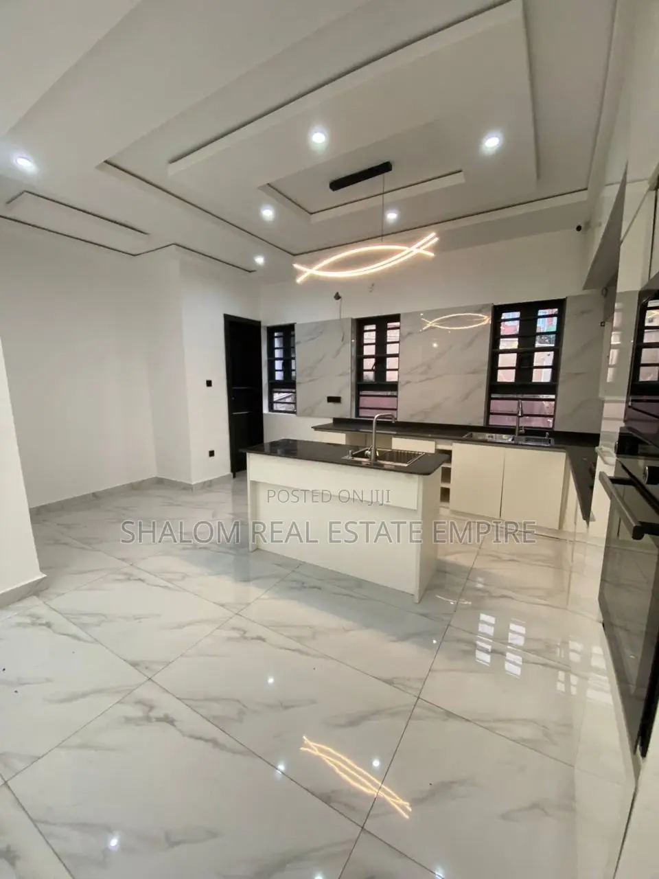 4bdrm Duplex in Rafiu Ajibade Street, Kosofe / Kosofe for sale