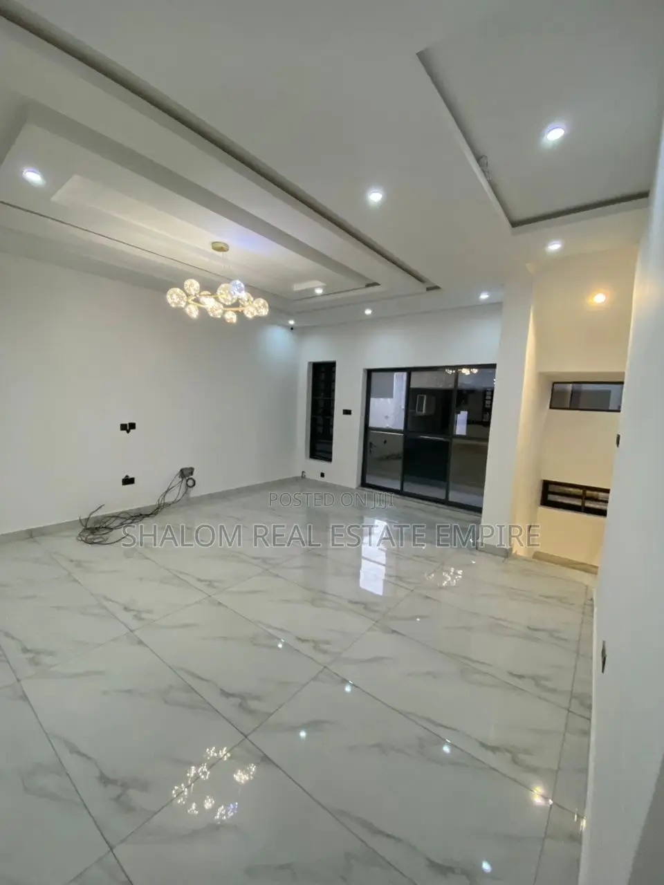 4bdrm Duplex in Rafiu Ajibade Street, Kosofe / Kosofe for sale