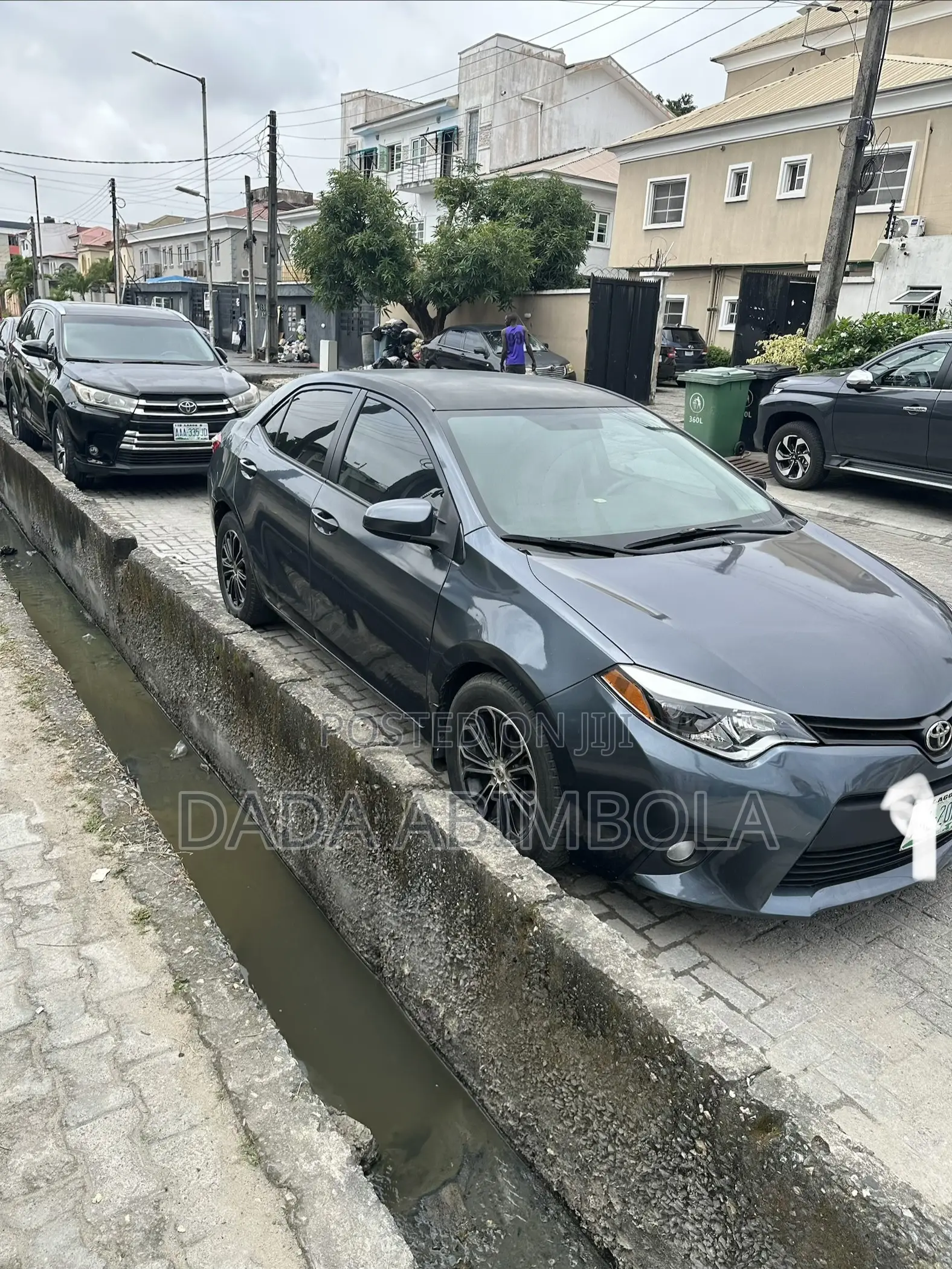 Toyota Corolla LE 4dr Sedan (1.8L 4cyl CVT) 2016 Gray