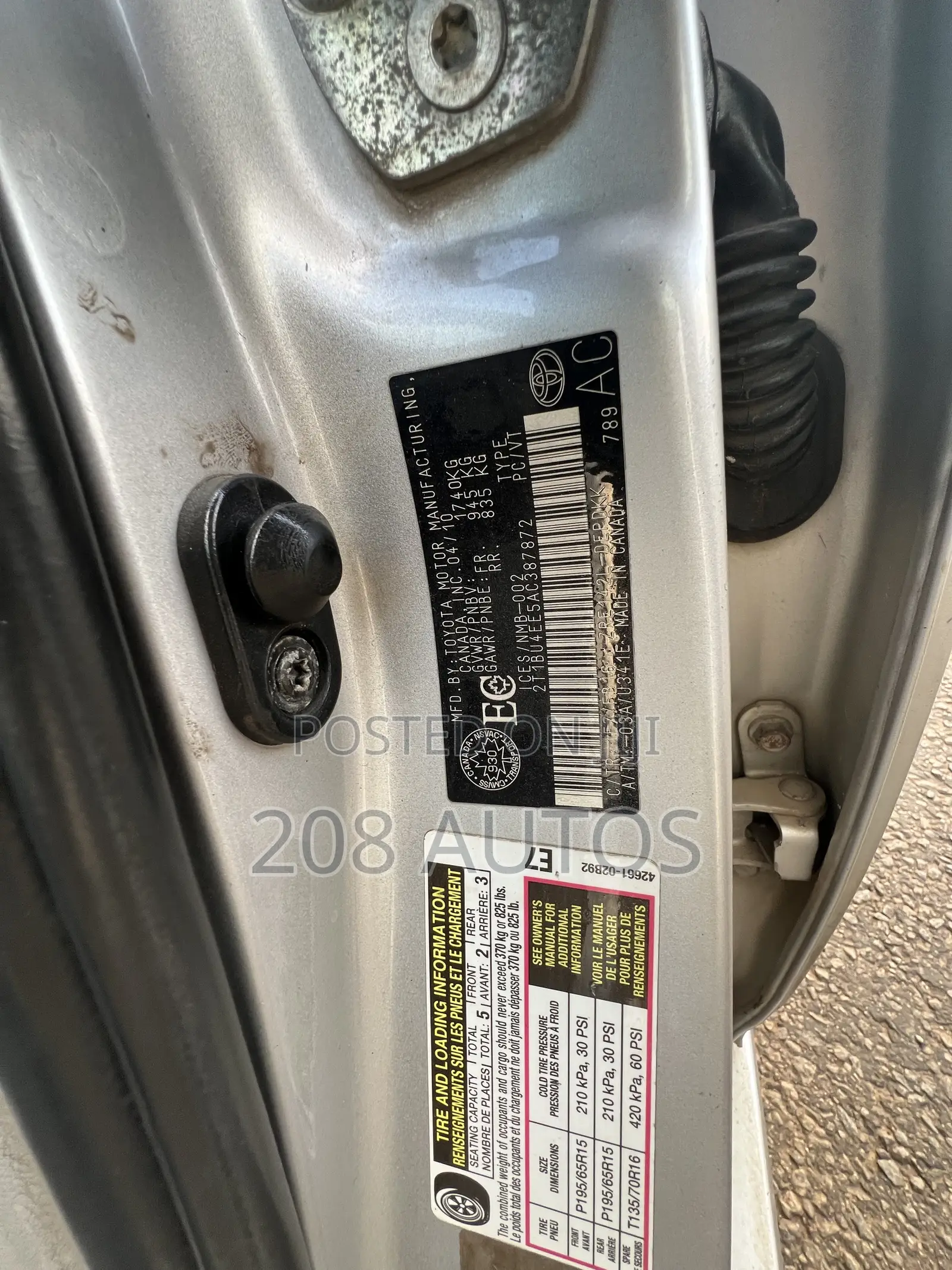 Toyota Corolla LE 4dr Sedan (1.8L 4cyl 4A) 2010 Silver